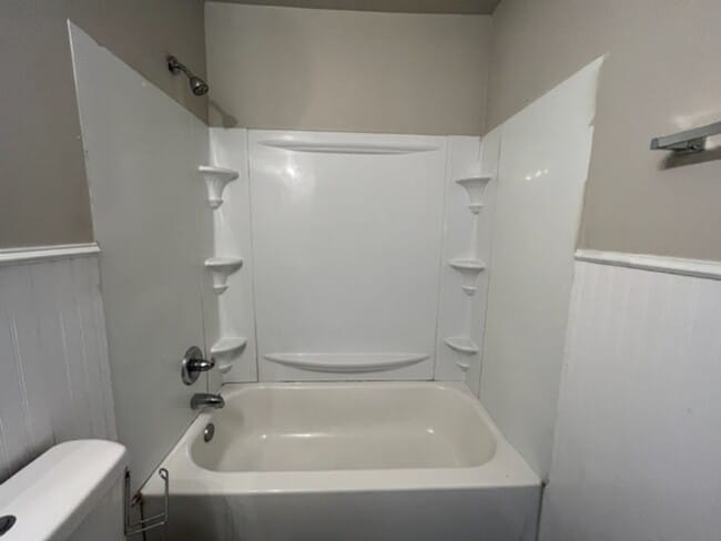 Building Photo - 2333 Marsalis Dr