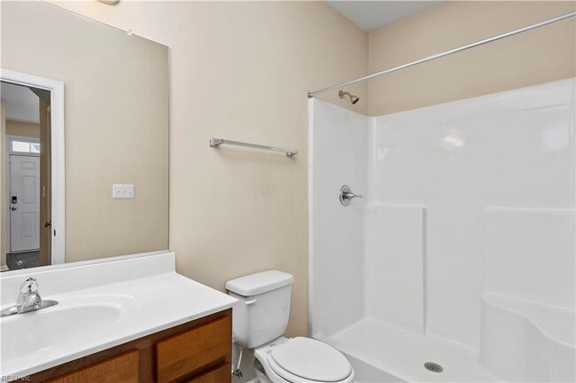 Building Photo - 4956 Almandine Ave