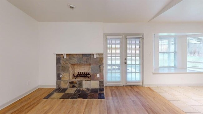 Building Photo - 9837 Childress Dr