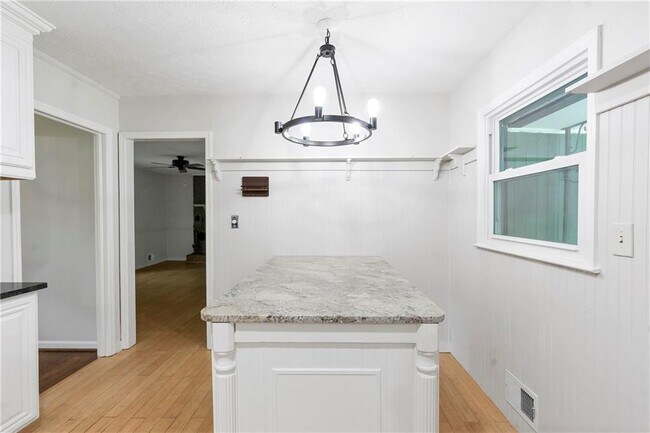 Building Photo - 2850 Templar Knight Dr