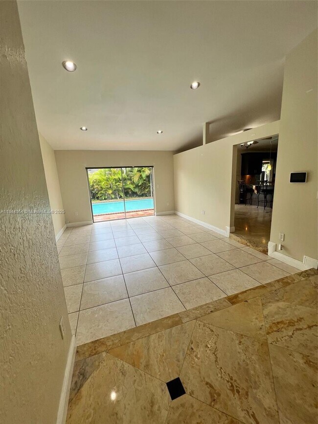 Building Photo - 10511 SW 145th Ct