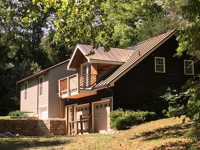 Building Photo - 38954 Lime Kiln Rd