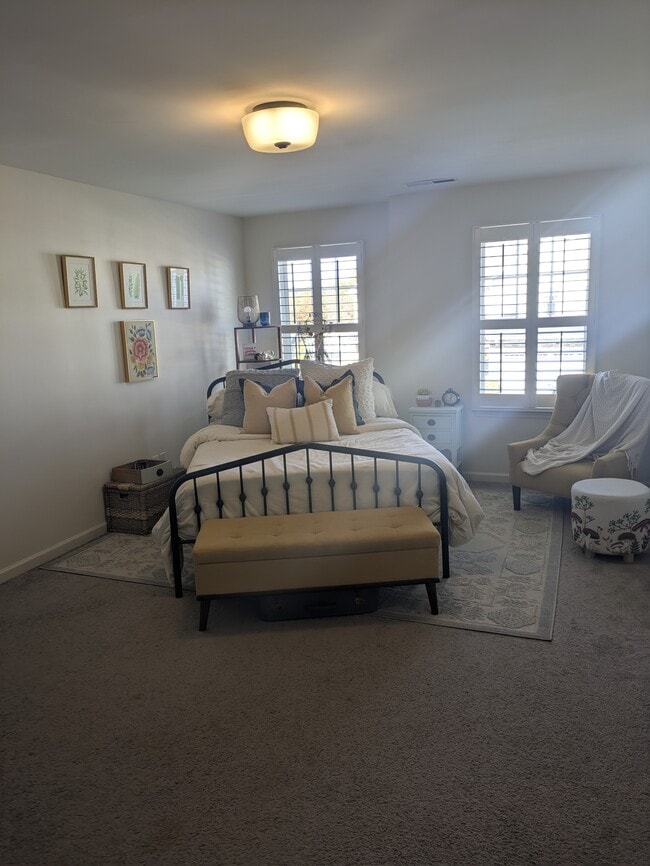 Building Photo - 7481 Hartsfield Dr