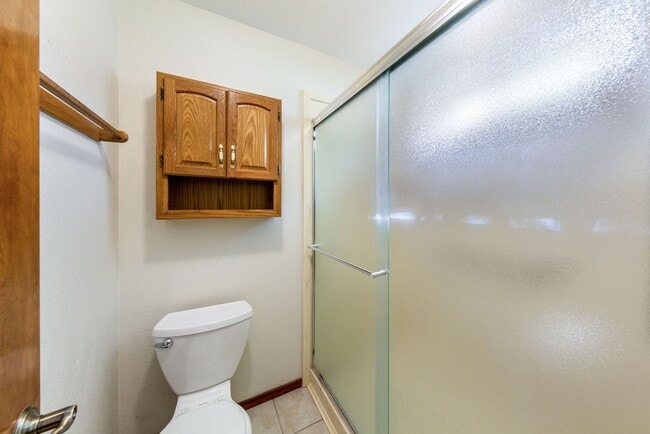 Building Photo - 57 Woodcreek Dr
