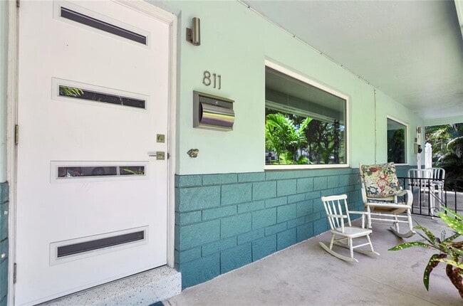 Building Photo - 811 26th Ave N