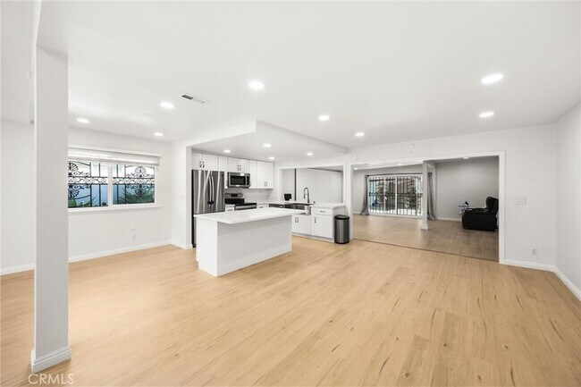Building Photo - 13509 Destino St