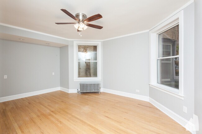 Building Photo - 6149 N Talman Ave