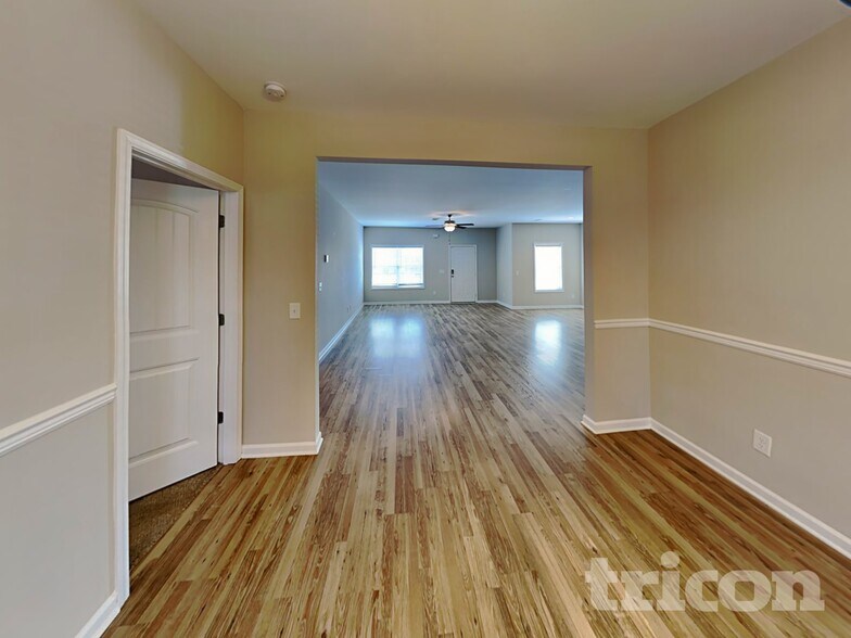 Building Photo - 4210 Effie Seward Dr