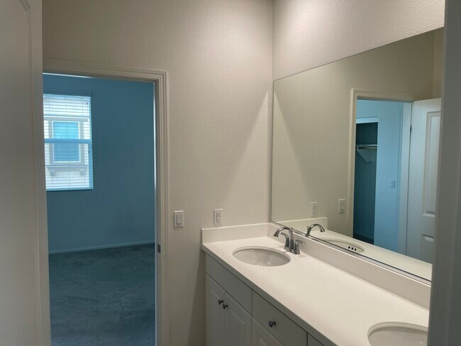 Building Photo - 2883 Villa Catalonia Ct