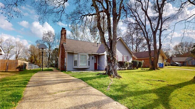 Building Photo - 710 Old Creek Rd