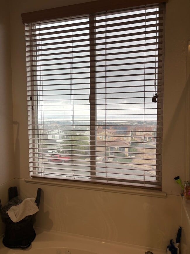 Building Photo - Pittsburg 4 bd, 2.5 ba charming home in excellent location!