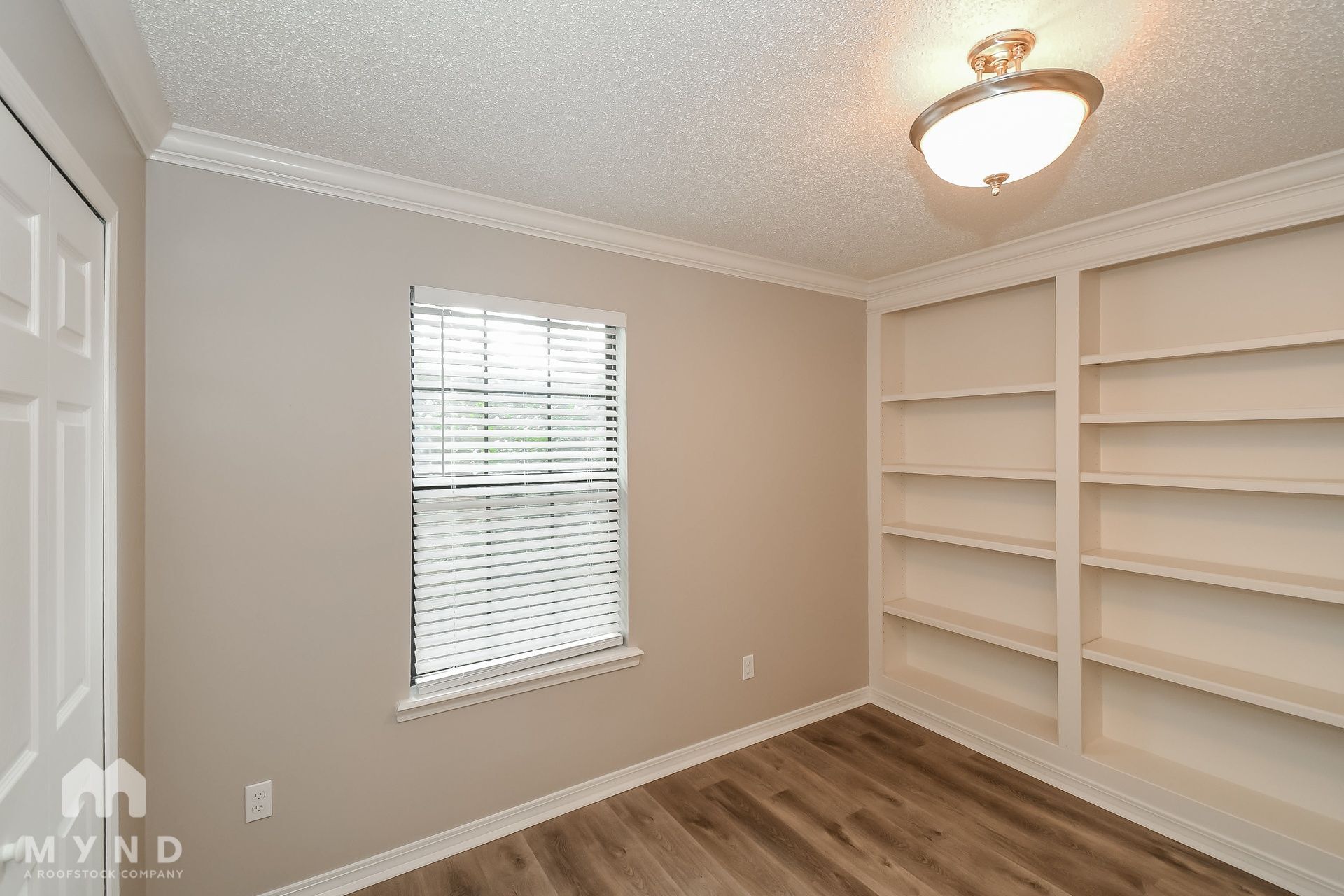 Building Photo - 5464 Spring Brook Rd