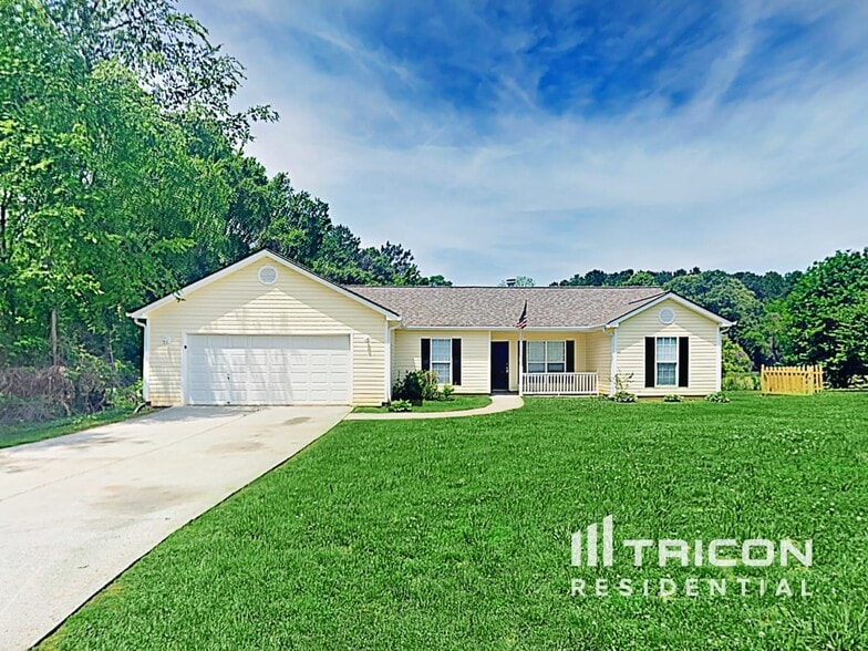 Building Photo - 623 Bowling Ln