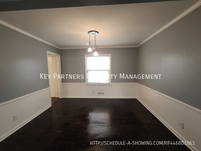 Building Photo - 1309 W 100th Terrace - Short term option!