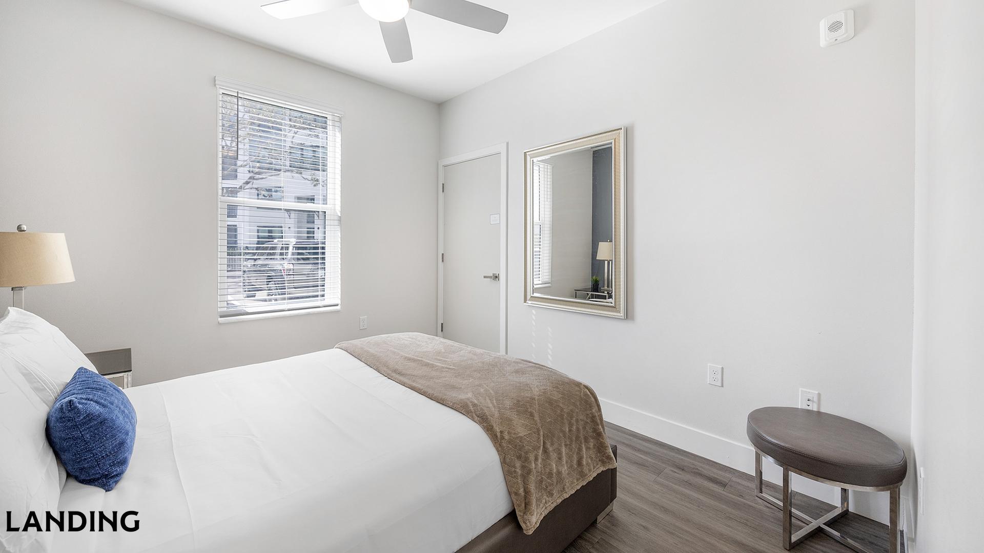 Building Photo - 4950 W Prescott St