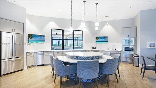 Building Photo - 8605 Patron Ln