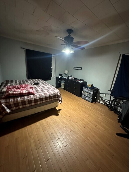 Building Photo - 8 Delano Grove