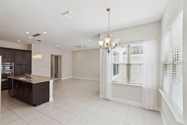 Building Photo - 8884 Bismarck Palm Dr