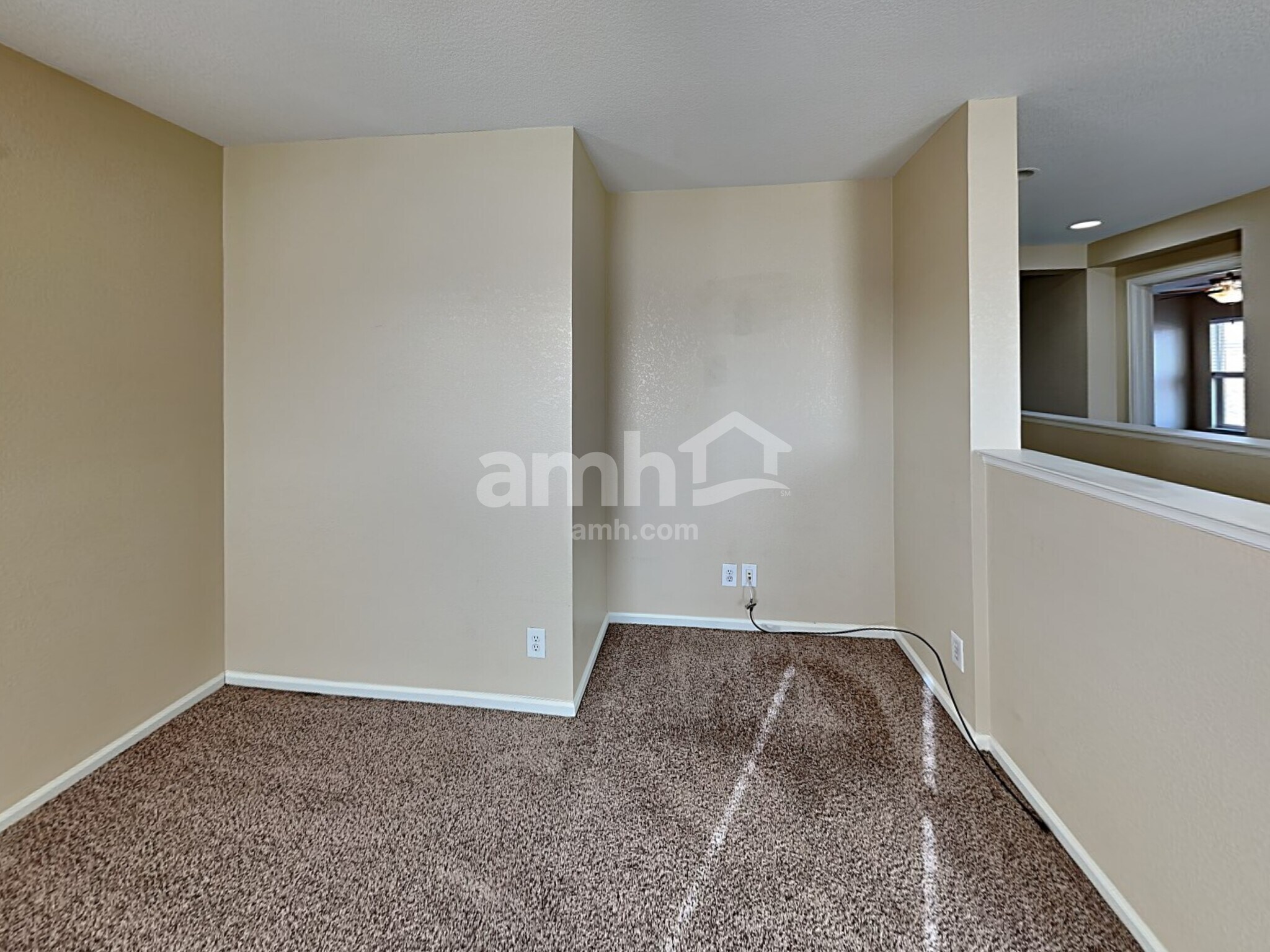 Building Photo - 5568 Joplin St