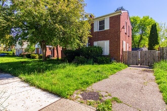 Building Photo - 16134 Pierson St