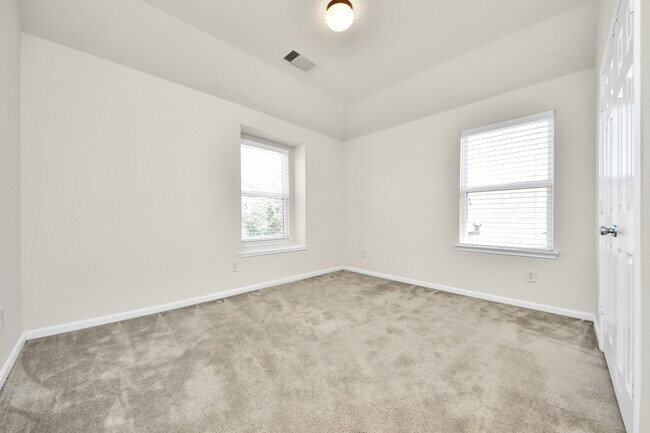 Building Photo - 24123 Adobe Ridge Ln