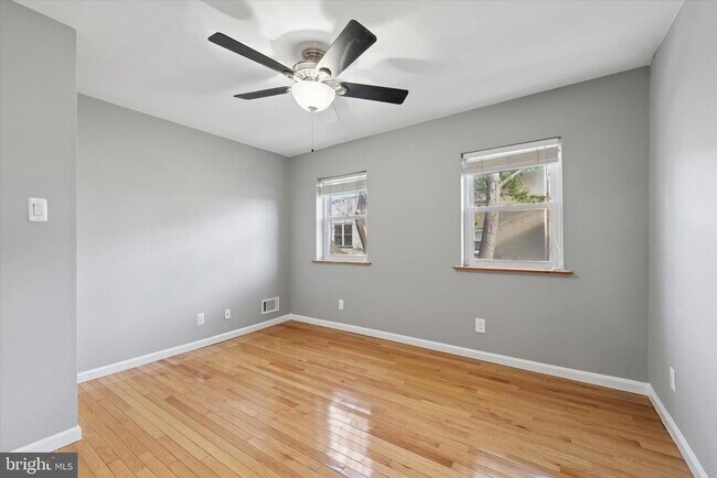 Building Photo - 1039 S Cleveland St