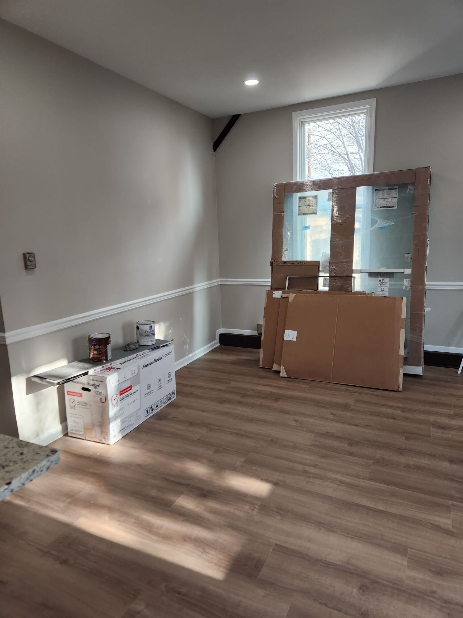 Building Photo - 61 W Oakland Ave