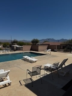 Building Photo - 1535 N Pso La Tinaja