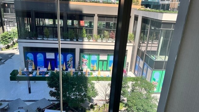 Building Photo - 133 Seaport Blvd