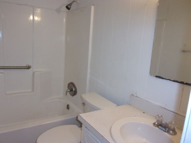 Building Photo - 1331 Spanish Villa Ln