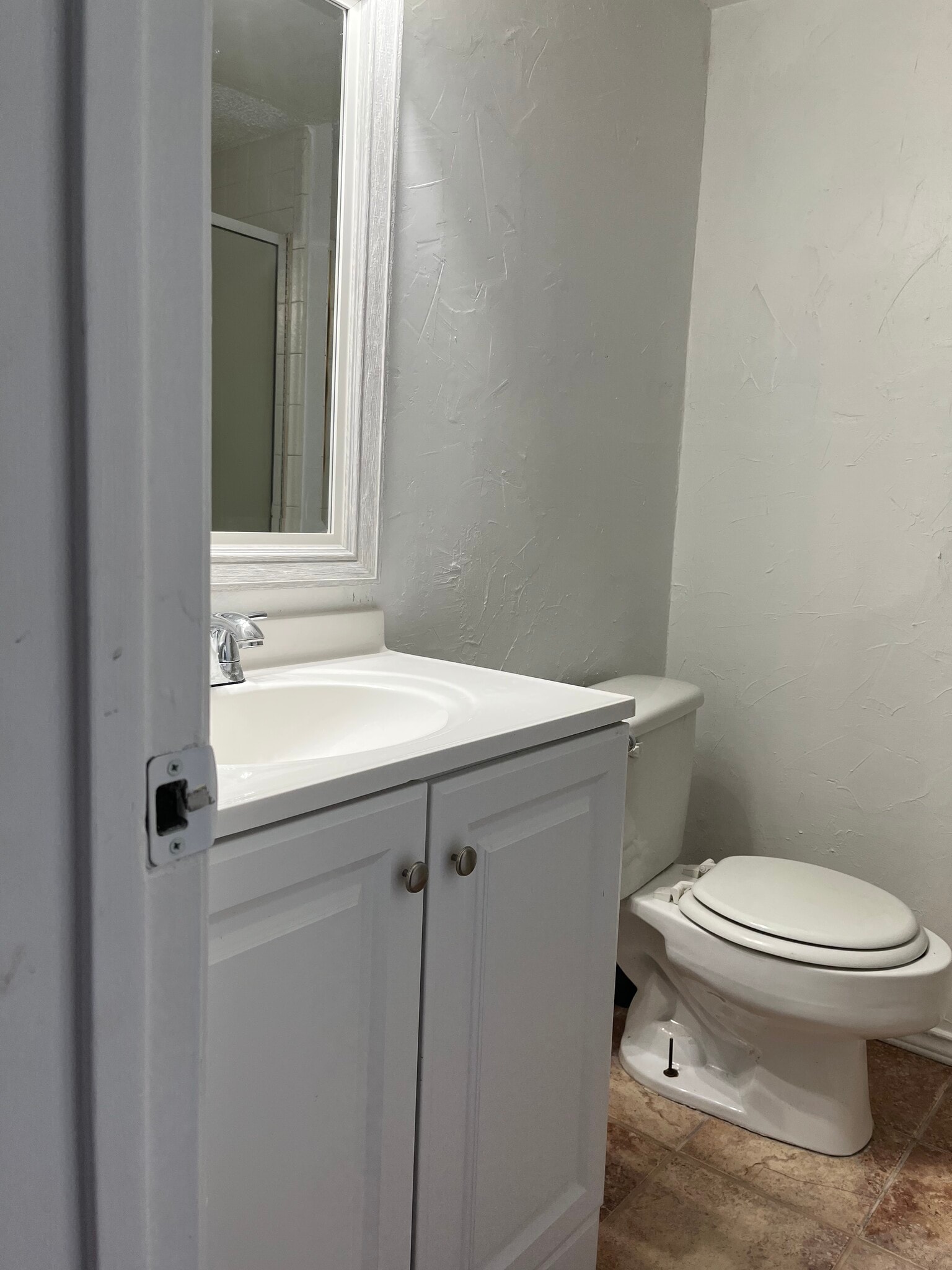 Building Photo - 9809 Walnut St