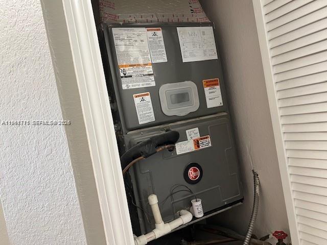 Building Photo - 8964 W Flagler St