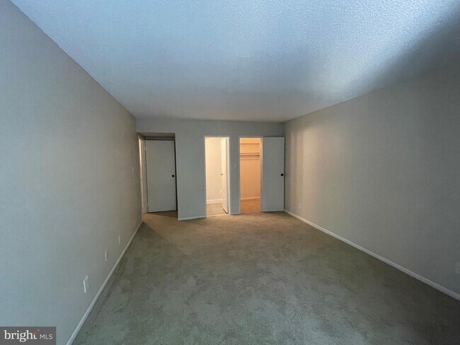 Building Photo - 11837 Shire Ct