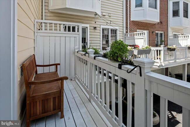 Building Photo - 2863 11th St N