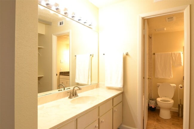 Building Photo - 13461 Garden Grove