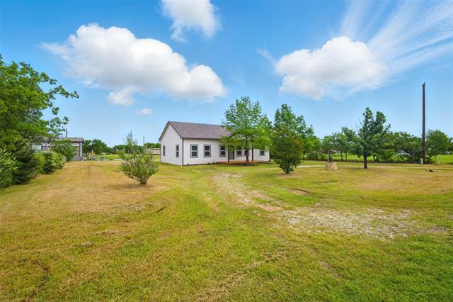 Building Photo - 9002 Breezy Rd