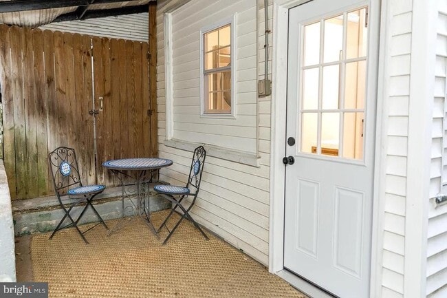 Building Photo - 4648 Silverwood St