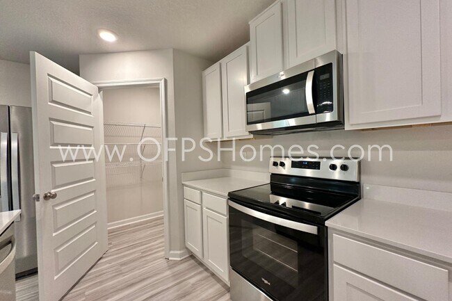Building Photo - 2640 Saltgrass Wy