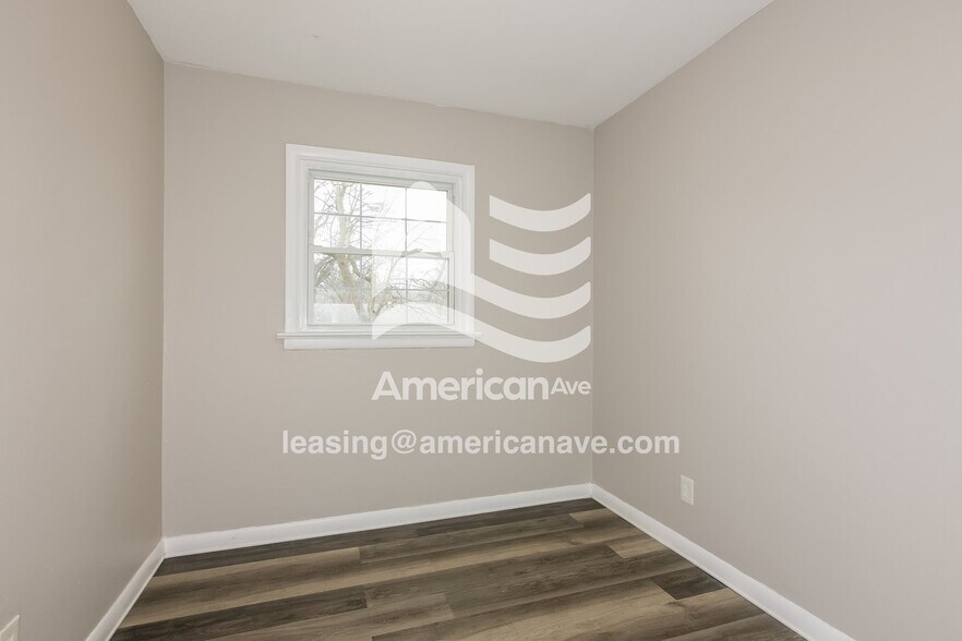 Building Photo - 1048 Renshaw Dr