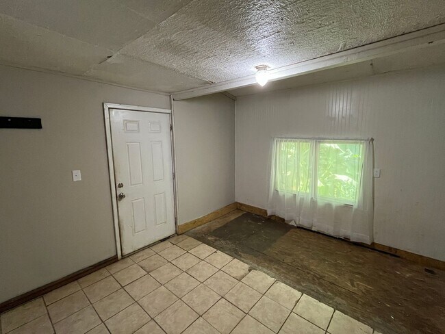 Building Photo - 2535 Marble St