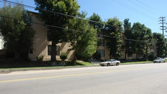 Building Photo - Sherwood Apts - Tujunga