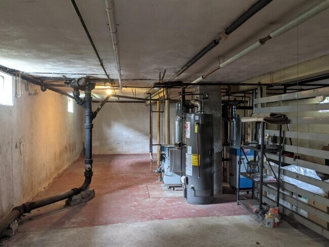 Building Photo - 5 Patrick St