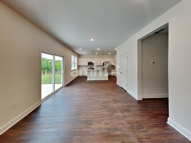Building Photo - 3741 Blackshear Pl