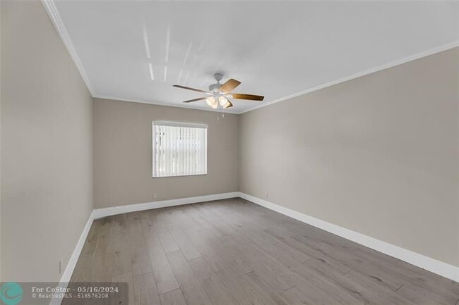 Building Photo - 6319 Bay Club Dr