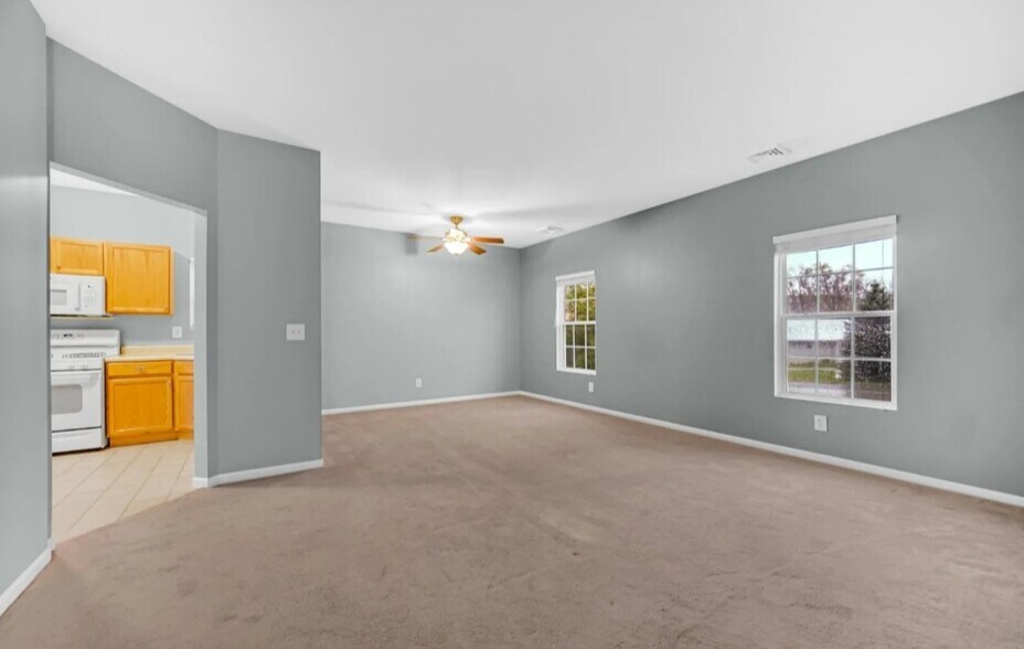 Building Photo - 217 Prestwick Dr