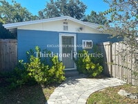 Building Photo - 908 Barrs St