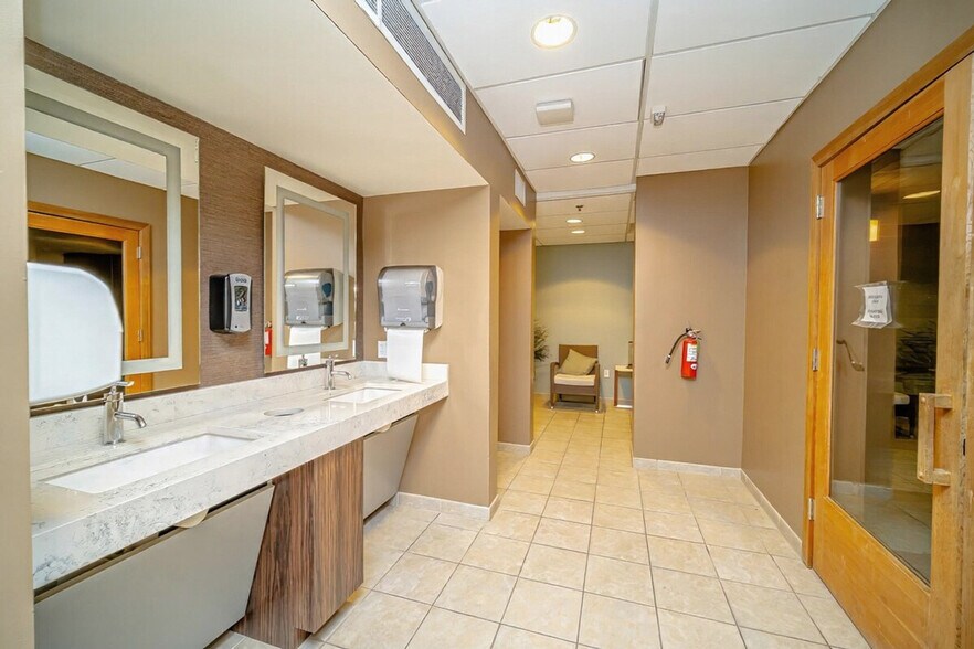 Building Photo - 3404 American Dr