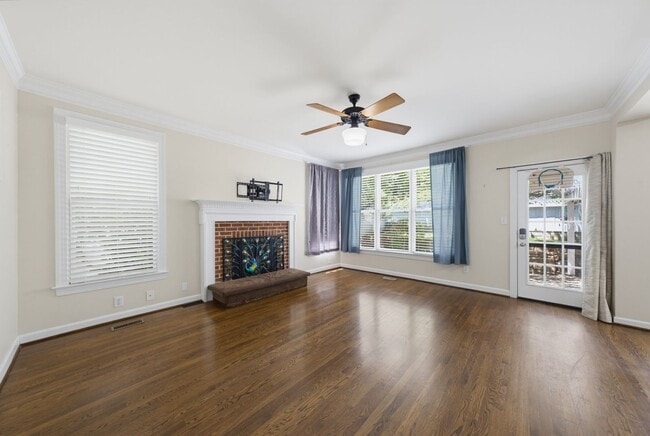 Building Photo - Southern Charm Meets Everyday Entertainment and Convenience!