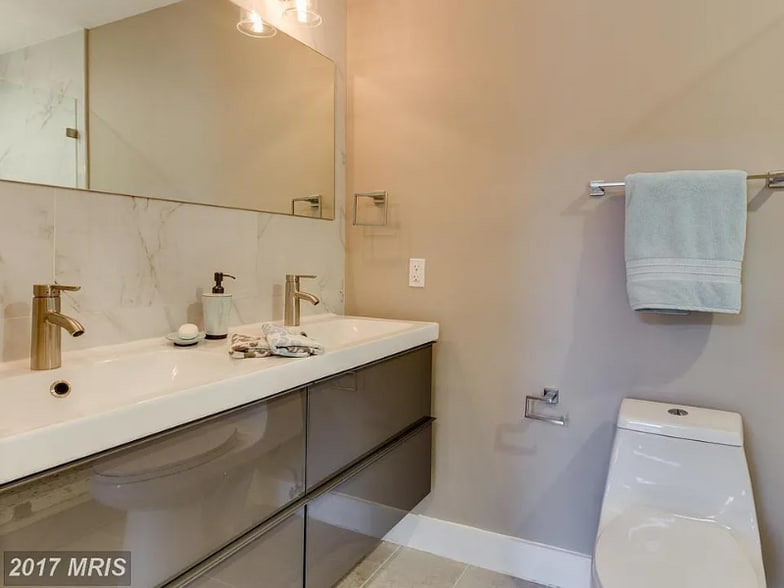 Building Photo - 1335 Childress St NE