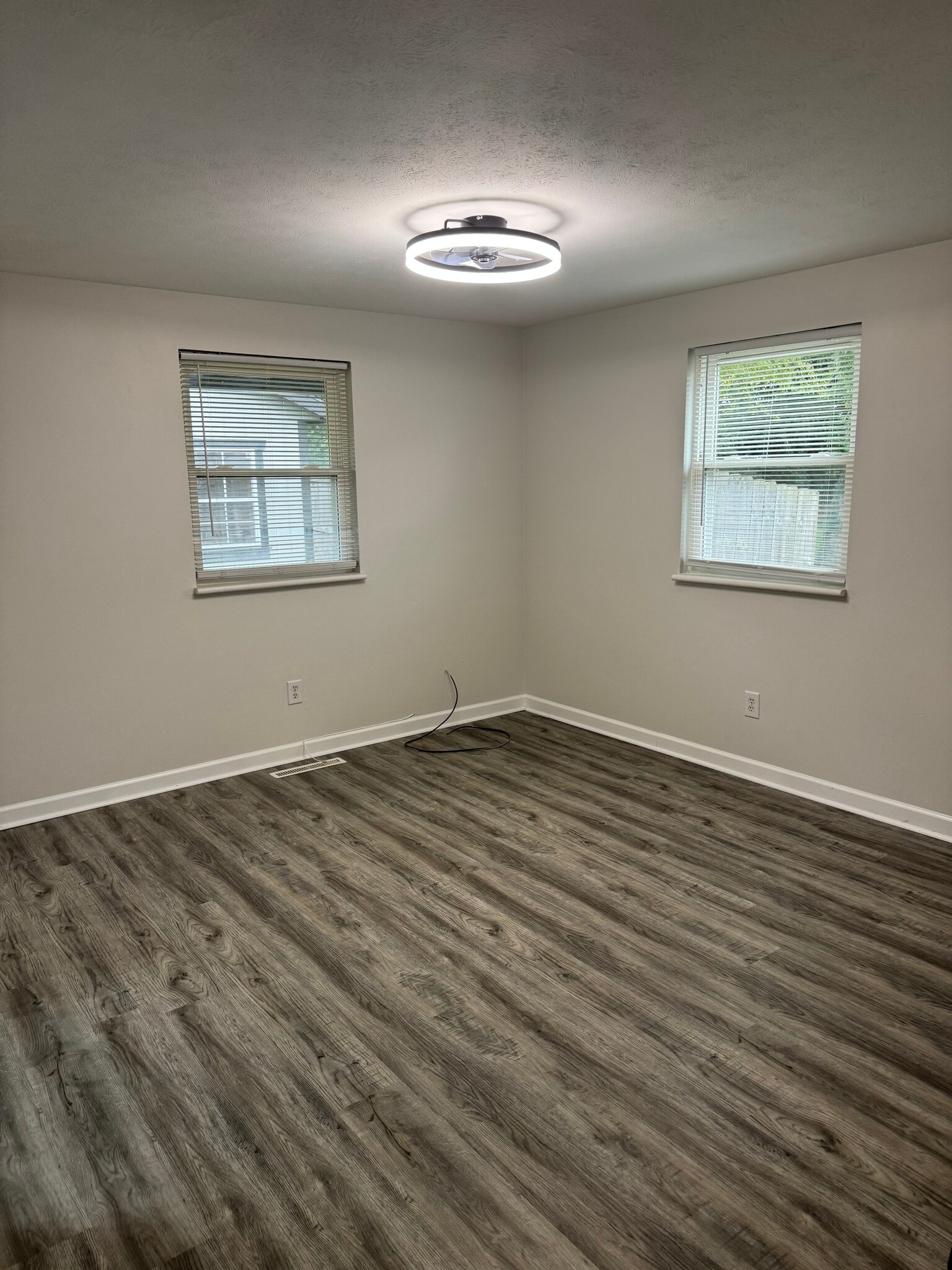 Building Photo - 6210 Alter Rd